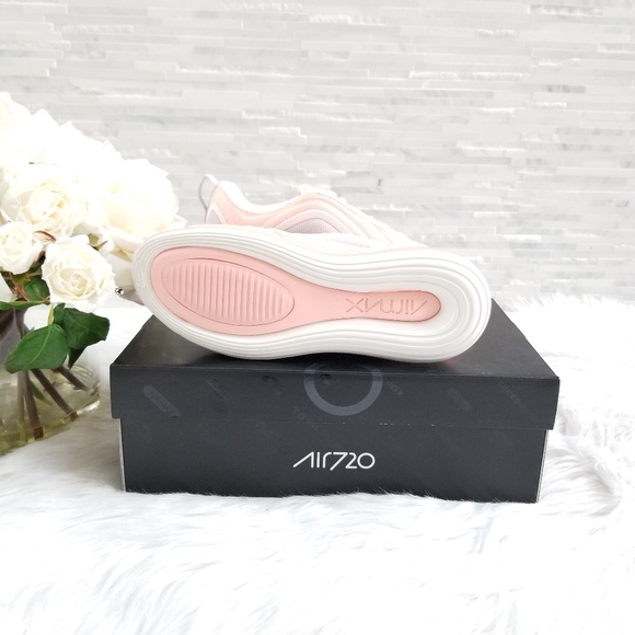 New NIKE Air Max 720 Women's Sneakers - Picture 6 of 6